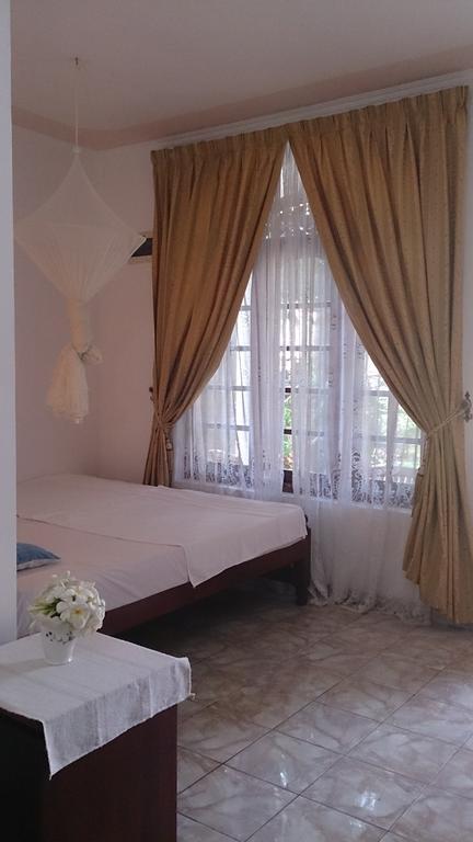 Welcome Family Guest House. Bentota Rum bild
